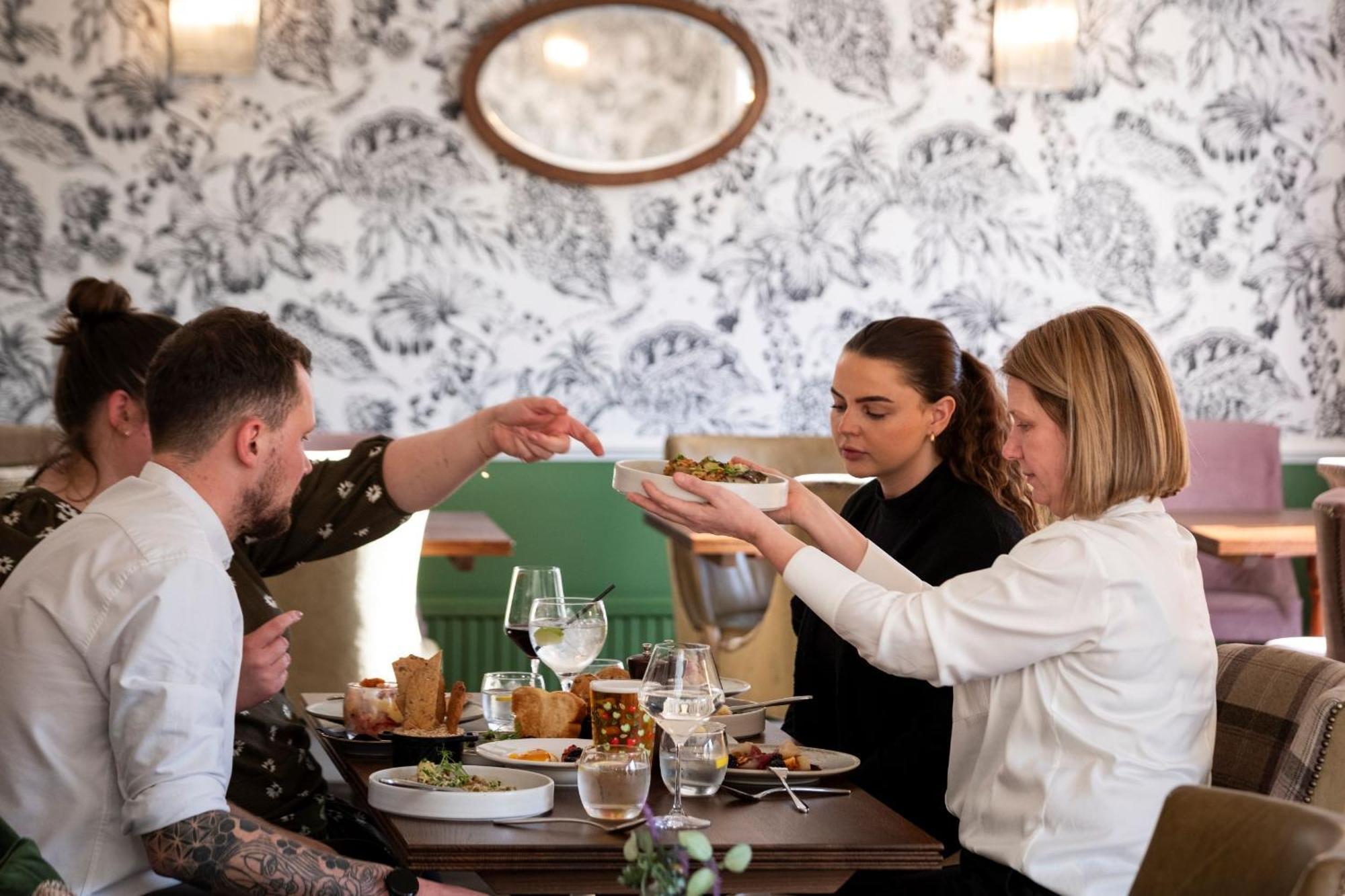 Stratton House Hotel & Spa Cirencester Bagian luar foto